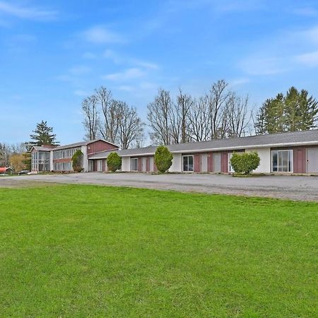 Maplehurst Motel Tunkhannock Zewnętrze zdjęcie
