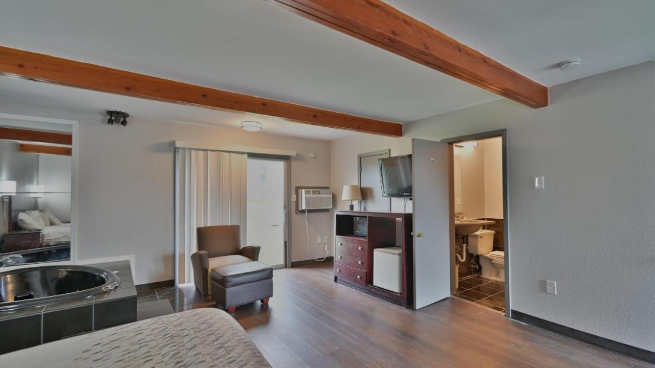 Maplehurst Motel Tunkhannock Zewnętrze zdjęcie
