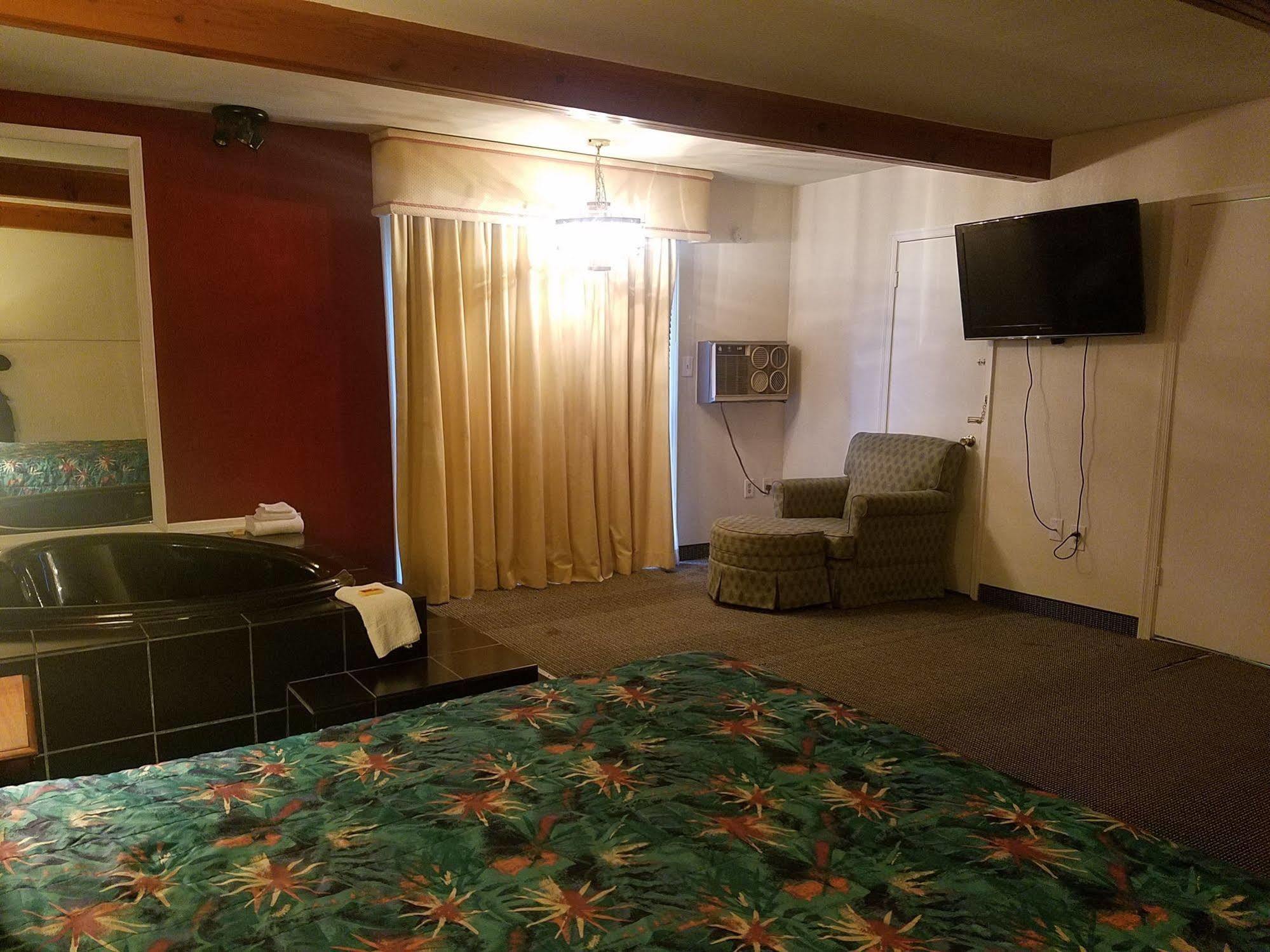 Maplehurst Motel Tunkhannock Zewnętrze zdjęcie